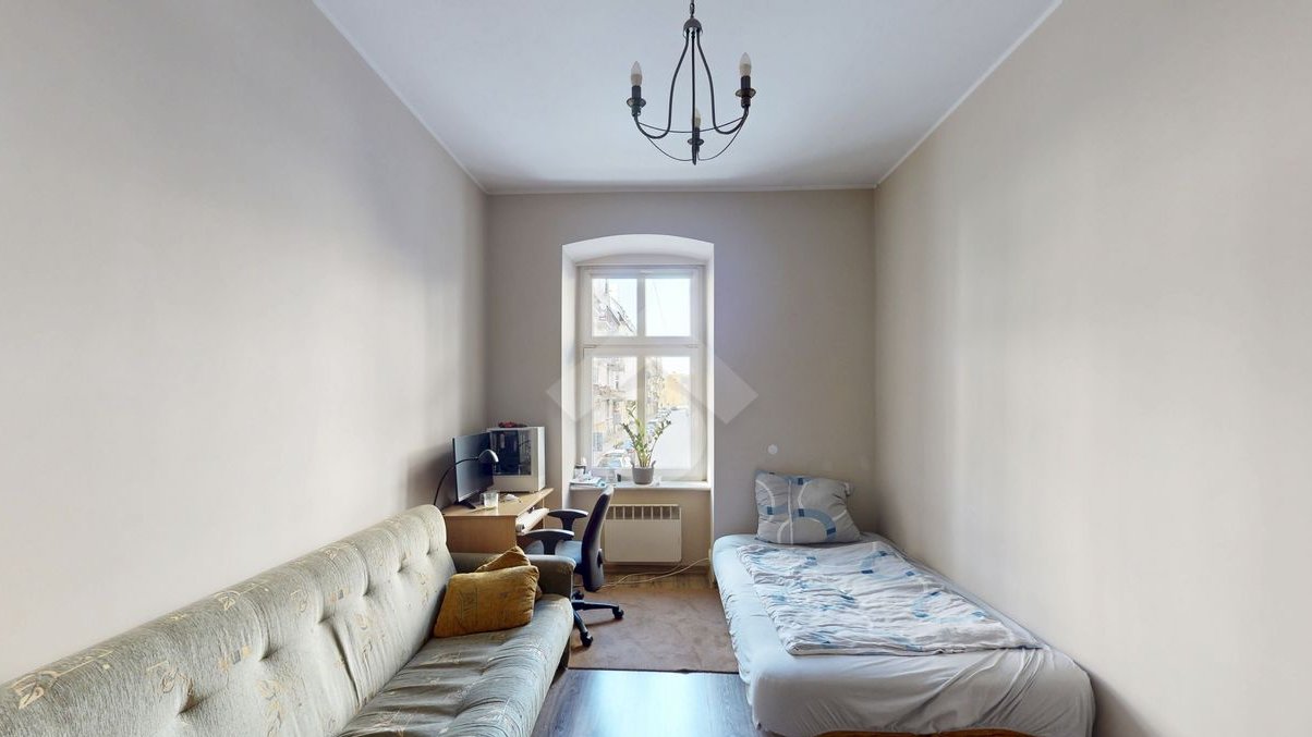 Rozkładowe mieszkanie w kamienicy - Inwestycja | do negocjacji