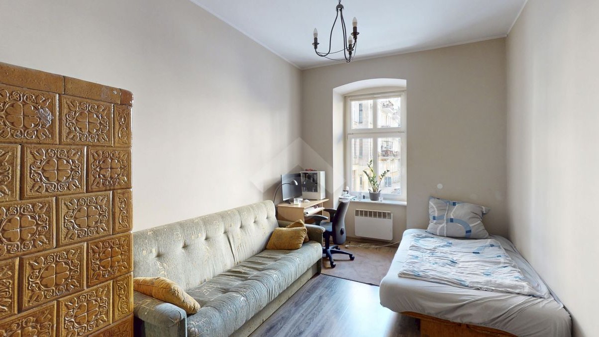 Rozkładowe mieszkanie w kamienicy - Inwestycja | do negocjacji