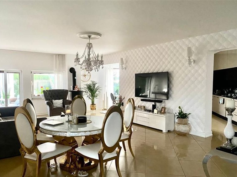 Dom w Cieplewie nieopodal Pruszcza Gdańskiego