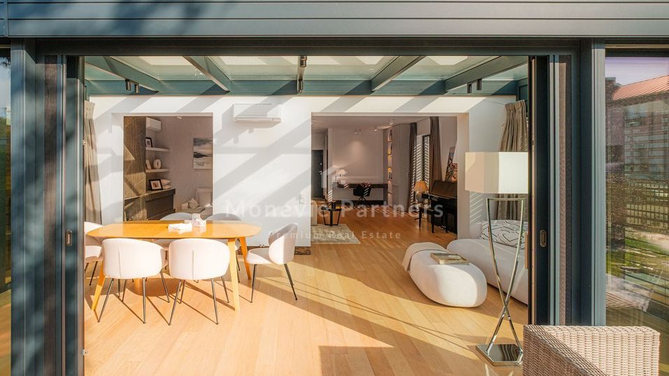 Elegancki dom bliźniak pod Warszawą