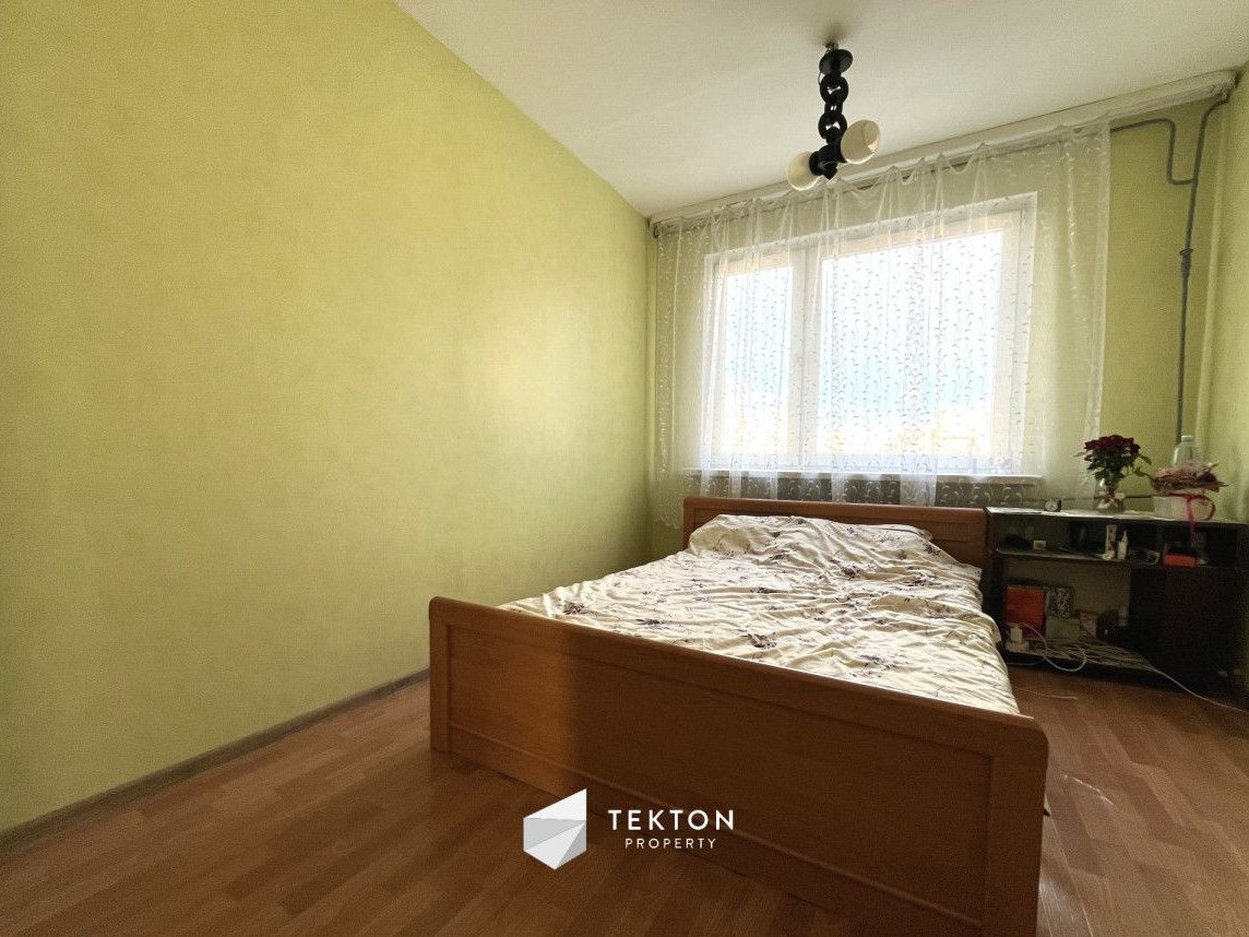 Trzy ustawne pokoje, Opole AK