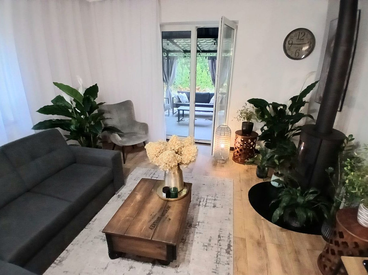 Dom z działką 1000 m2 w otoczeniu lasu, niedaleko rzeki Bug, tężnia !