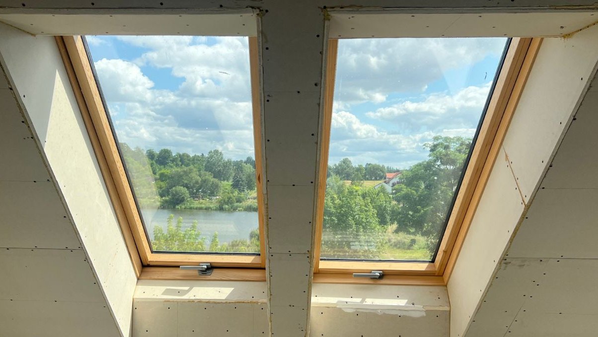 Dom nad stawem, gotowy do odbioru!