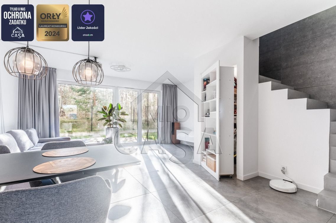 Uroczy Bliźniak z Ogródkiem Gotowy Do Zamieszkania