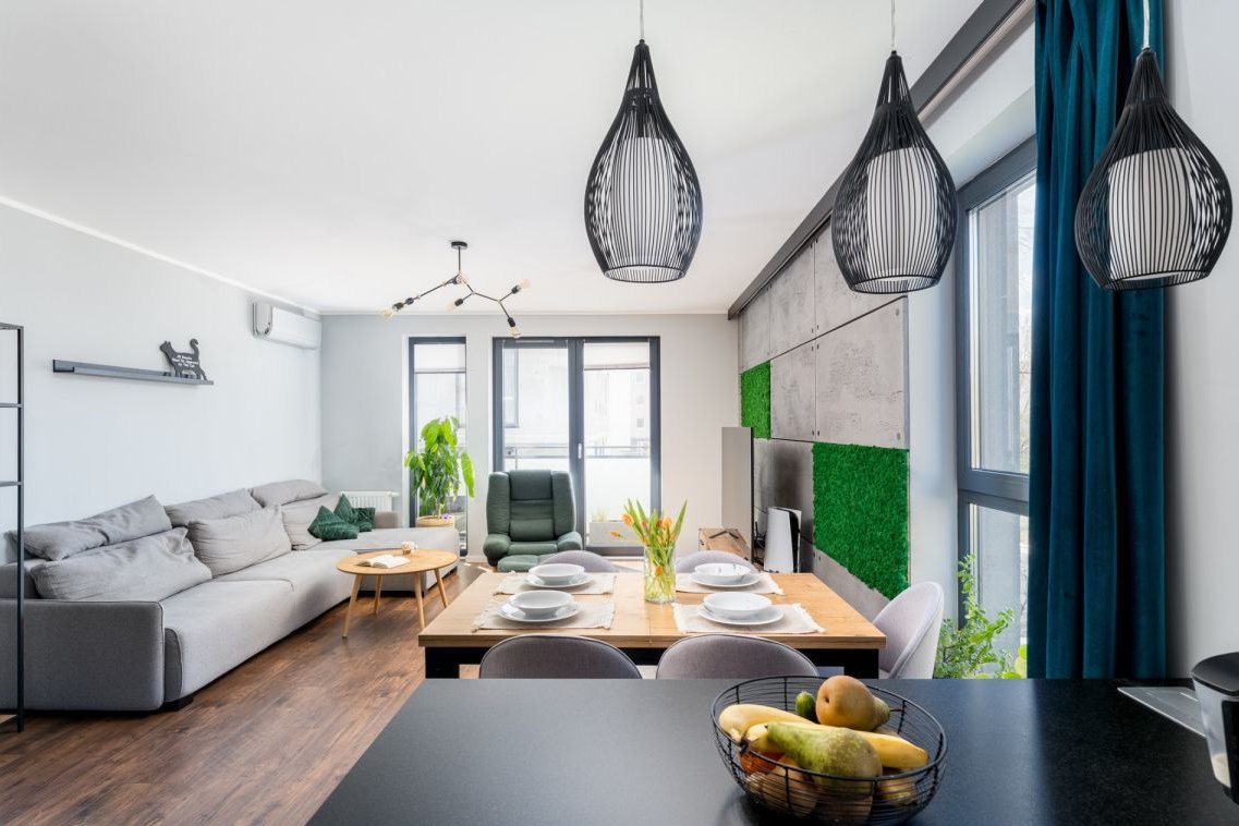 Do wejścia, 4 pokoje + gabinet, Gromadzka