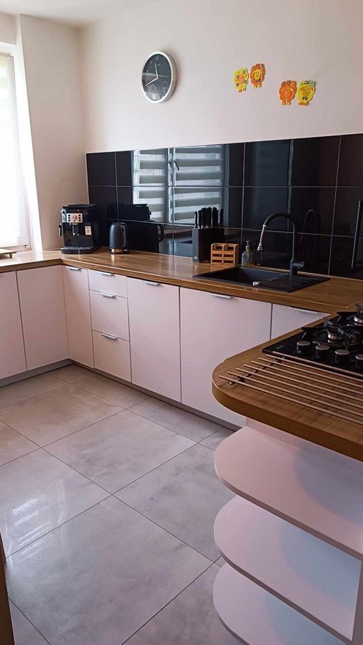 Słoneczne mieszkanie 2 pokojowe / Muchobór Wielki