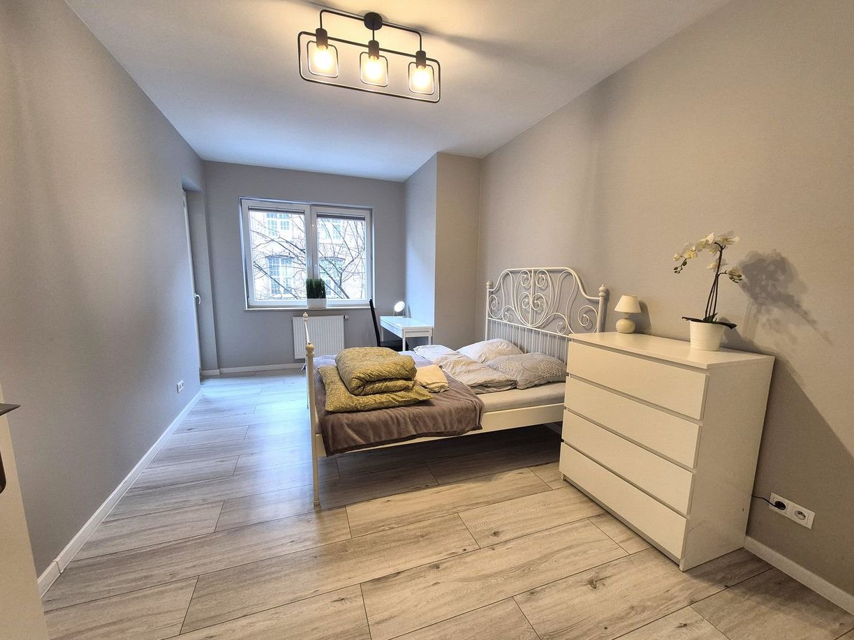 2 pokoje, do wprowadzenia.