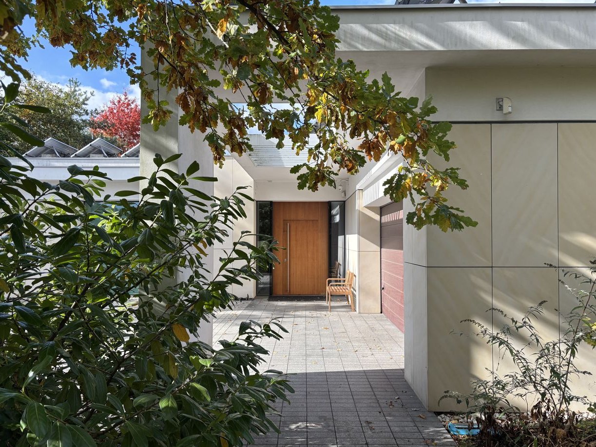 Rezydencja z basenem, SPA i tarasami widokowymi, 625 m²