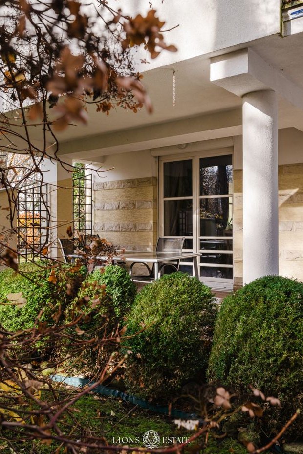 Modernistyczna rezydencja | 450 m2 | Starodrzew