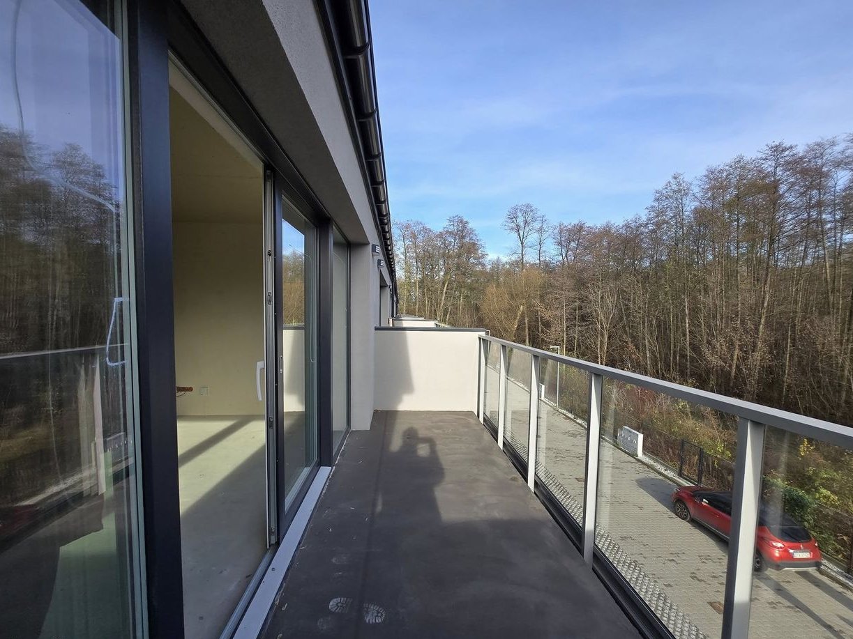 Dwupoziomowe, Z BEZPOŚREDNIM WIDOKIEM NA PARK/miejsca parkingowe-0 zł/