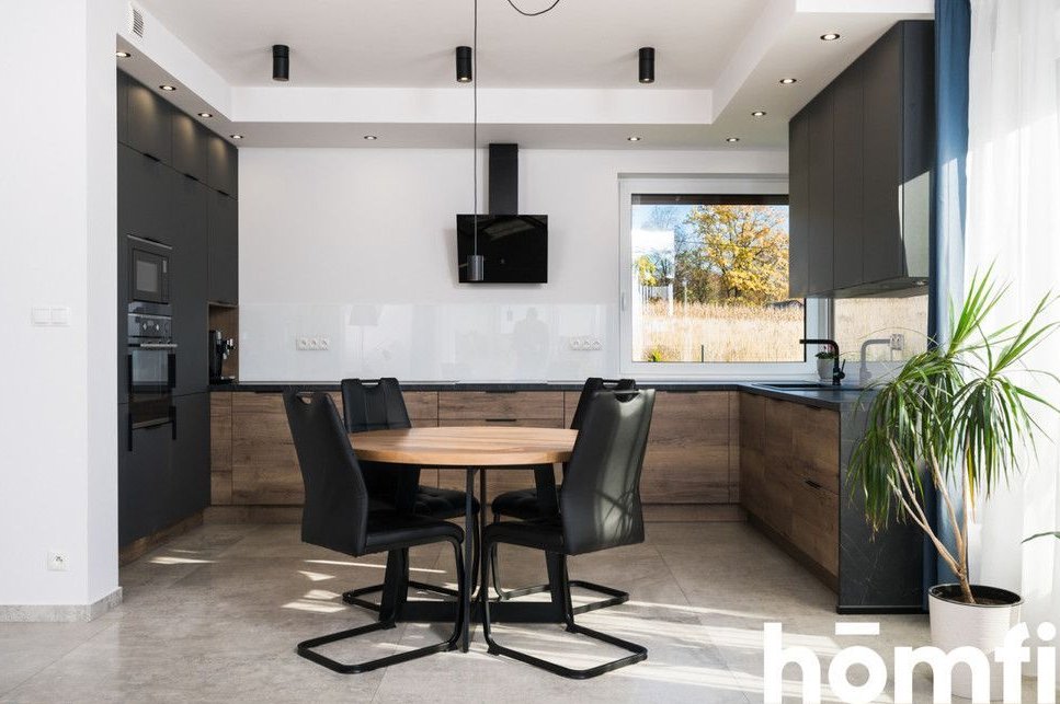 Energooszczędny dom z tarasem i widokiem