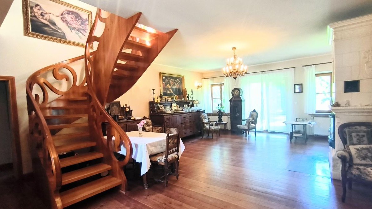 Dworek z Dużą zalesioną działką. Bardzo Polecamy