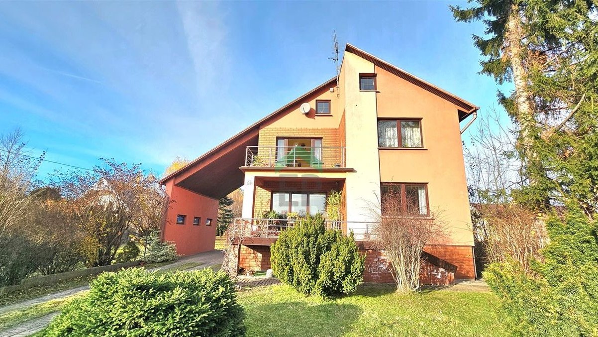 Dom z dużym potencjałem i ładną działką