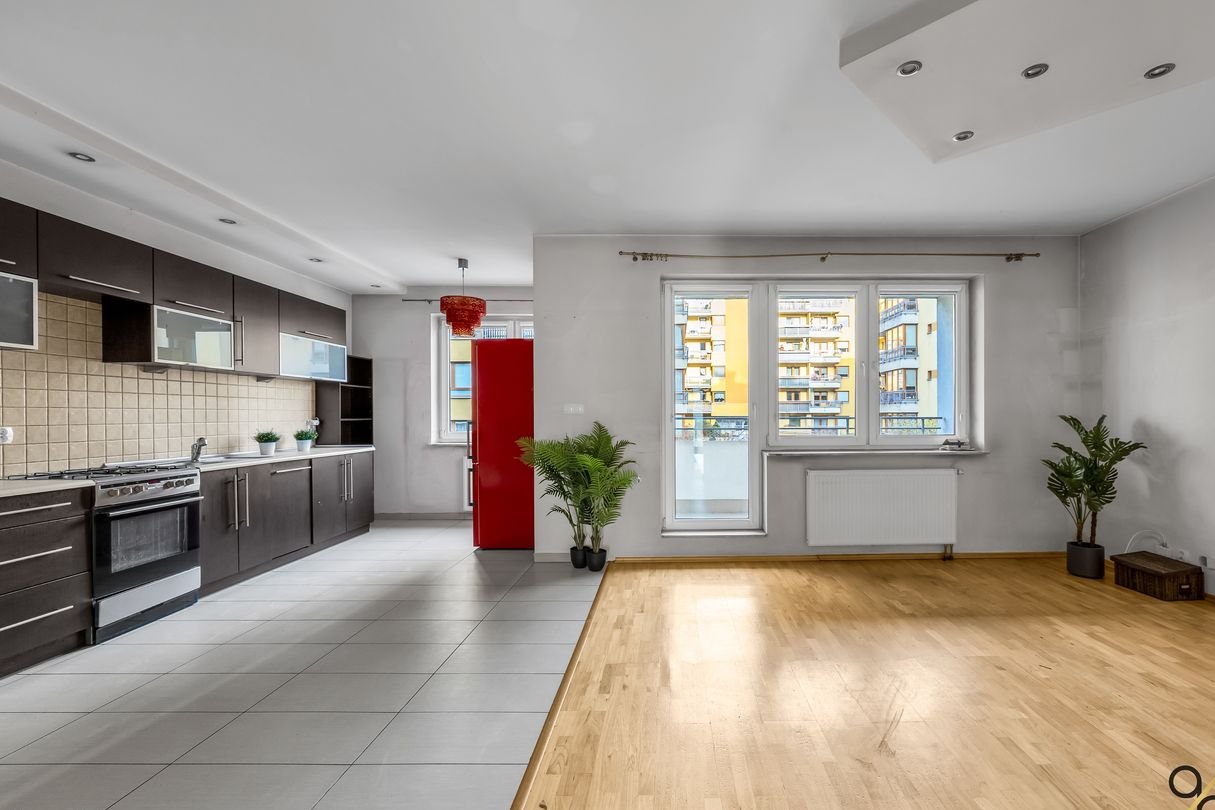 Przestronne 3 pokoje 74 m² z garażem i komórką – świetna lokalizacja!