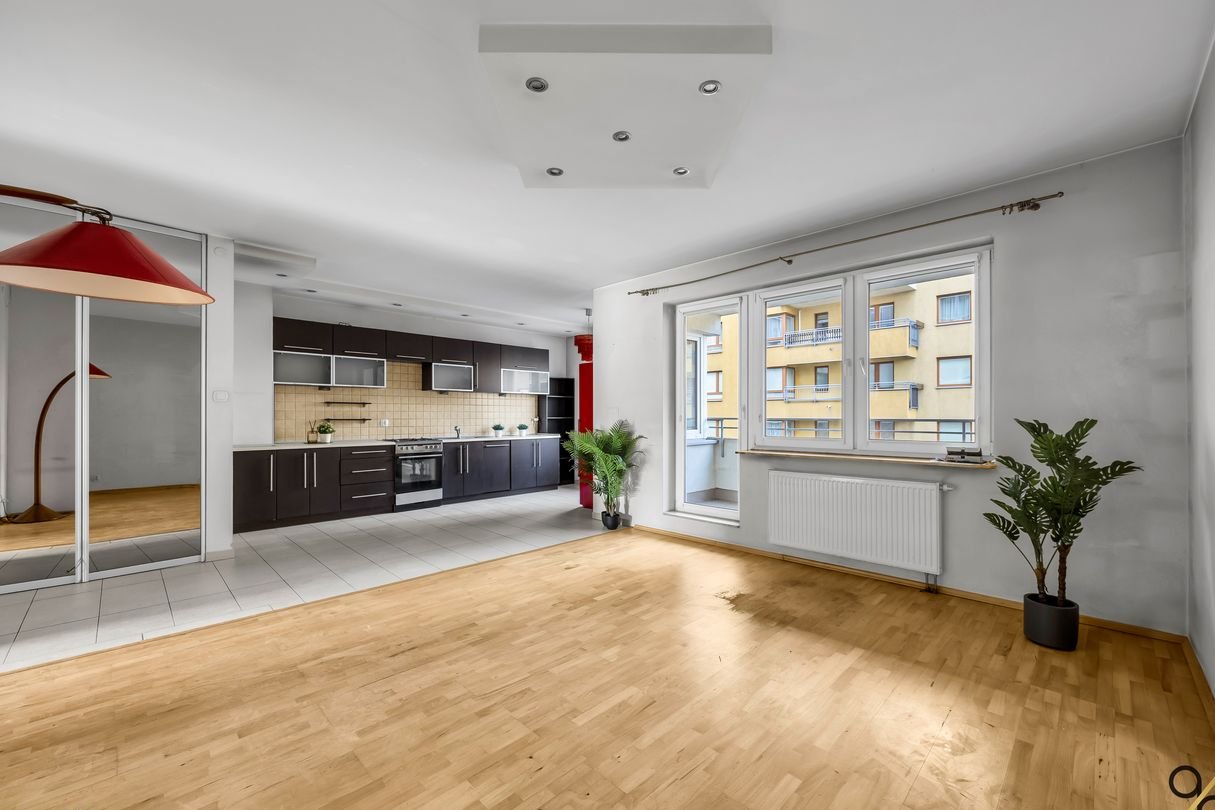 Przestronne 3 pokoje 74 m² z garażem i komórką – świetna lokalizacja!