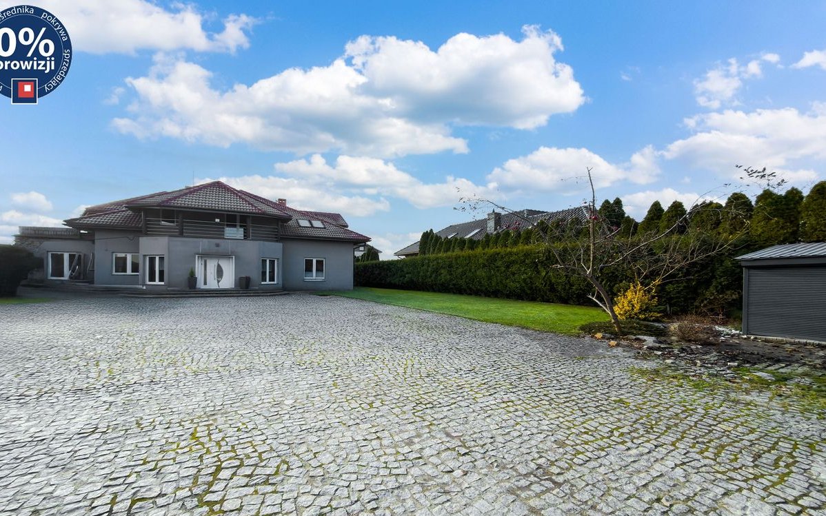 Na sprzedaż rodzinny dom (dwurodzinny) z basenem | Knurów Farskie.