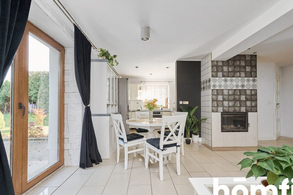 Wyjątkowy Potencjał: Dom z Lokalem Usługowym