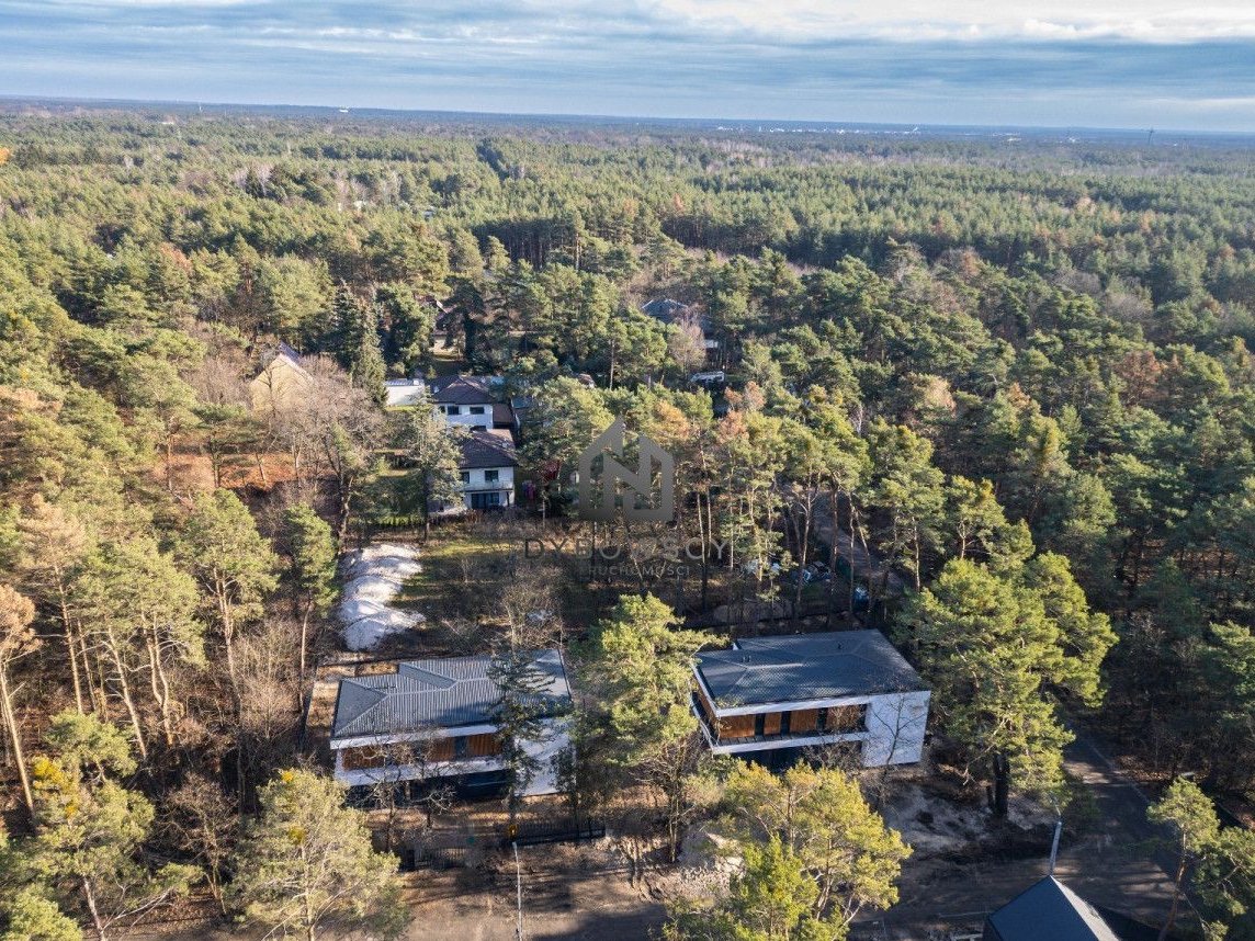 Nowoczesny dom jednorodzinny w Józefowie