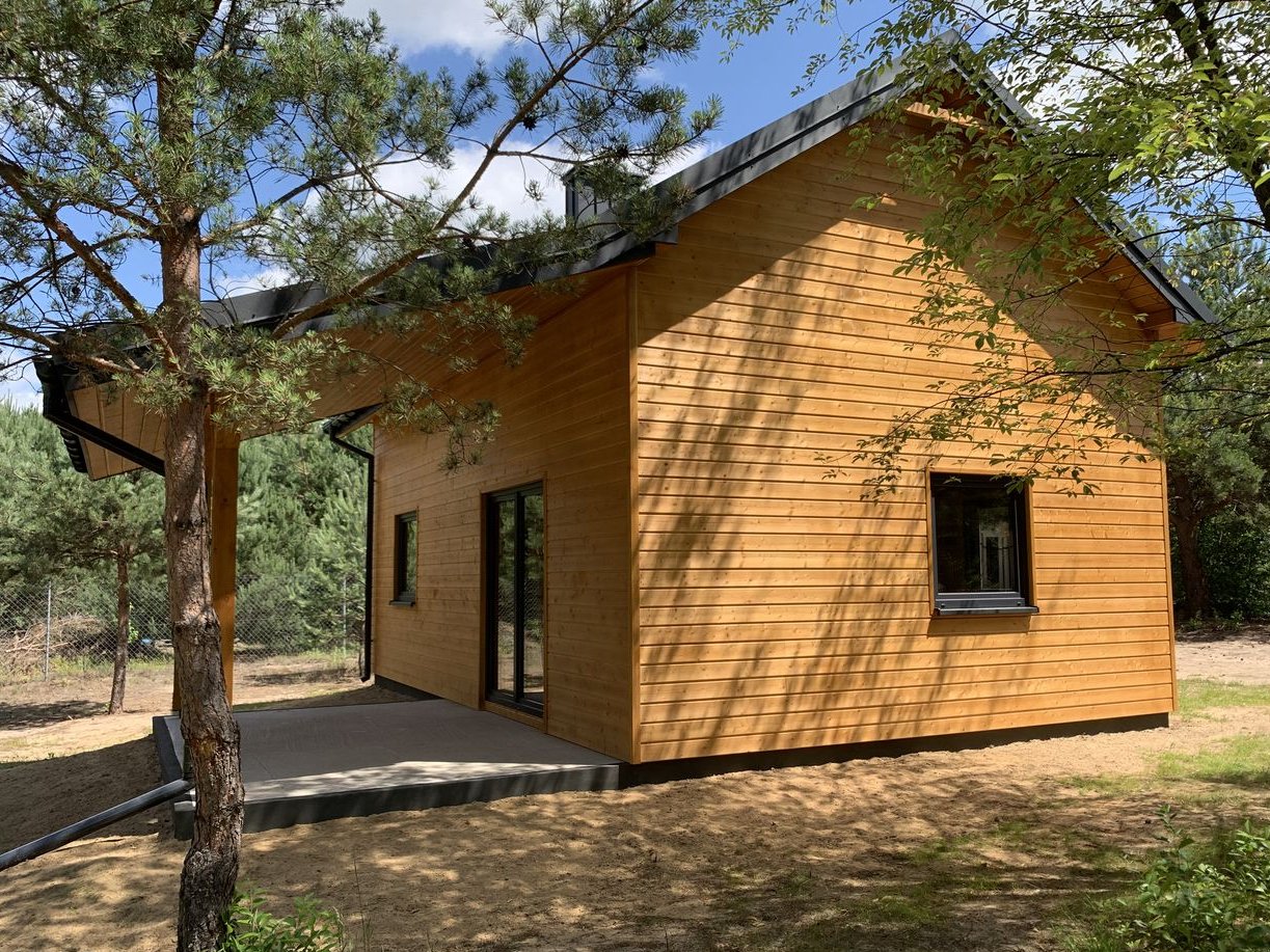 DOM CAŁOROCZNY Z ANTRESOLĄ i TARASEM - 50 km od Warszawy