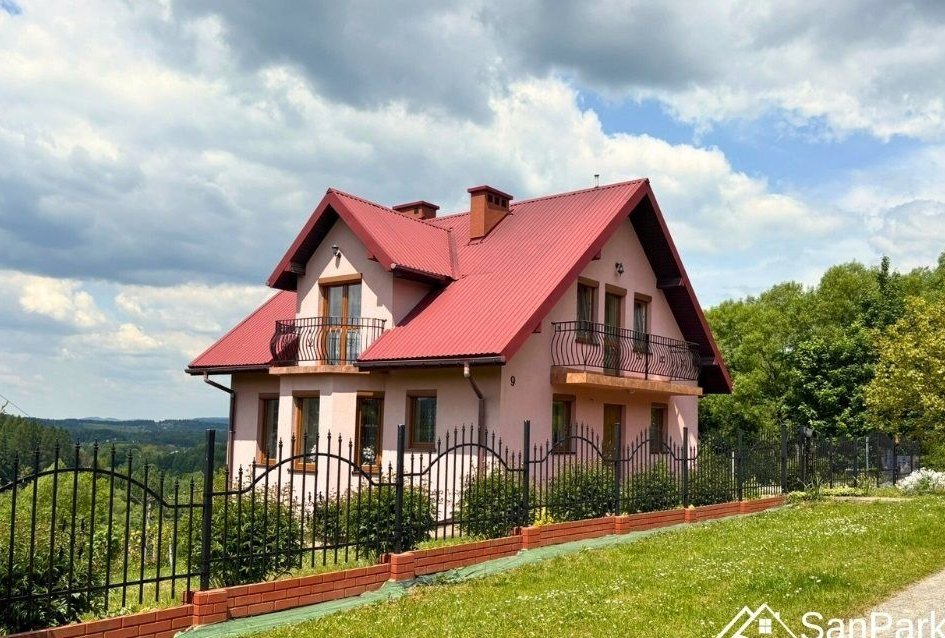 Dom na sprzedaż – Lesko, 5 pokoi