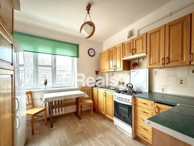 Duży 1 pok. z kuchnią, kamienica Nowolipki.