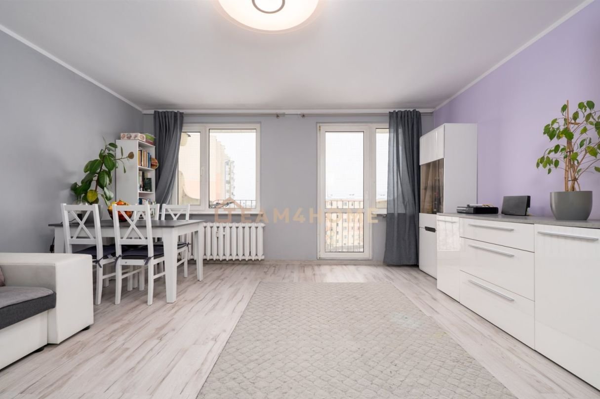 M2 z widokiem na góry. Kiepury, Zabobrze