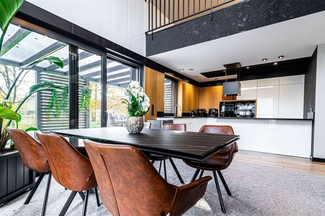 Komfortowy i nowoczesny dom z pełnym wyposażeniem