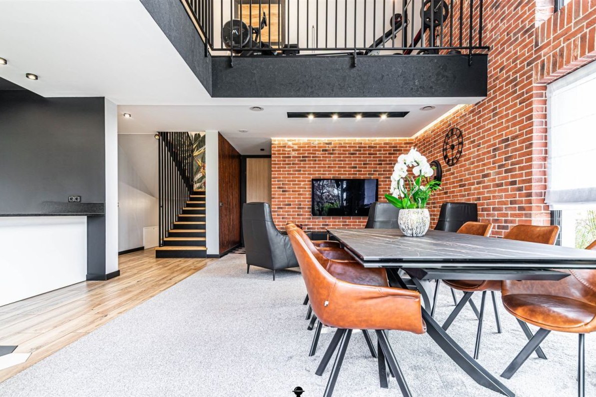 Komfortowy i nowoczesny dom z pełnym wyposażeniem