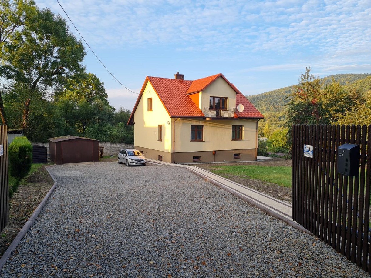 Dom w centrum Suchej Beskidzkiej - 150m od Rynku