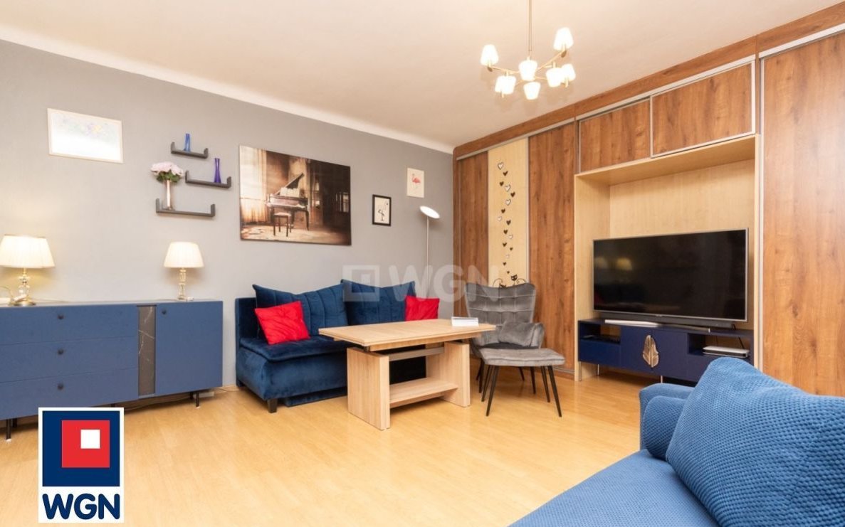 NOWOŚĆ! Przestronna kawalerka w sercu miasta - CO z sieci.