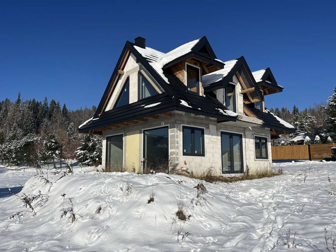 Dom z pięknym widokiem u stóp Babiej Góry z