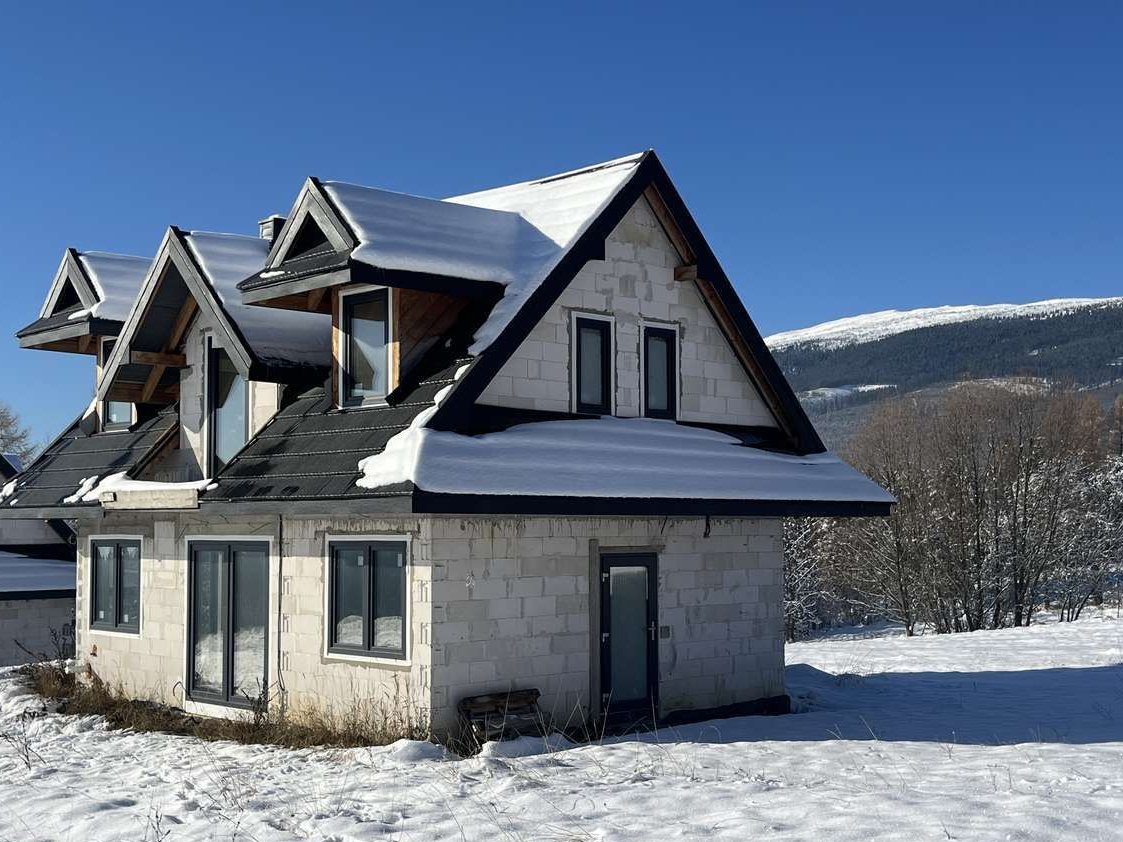 Dom z pięknym widokiem u stóp Babiej Góry z