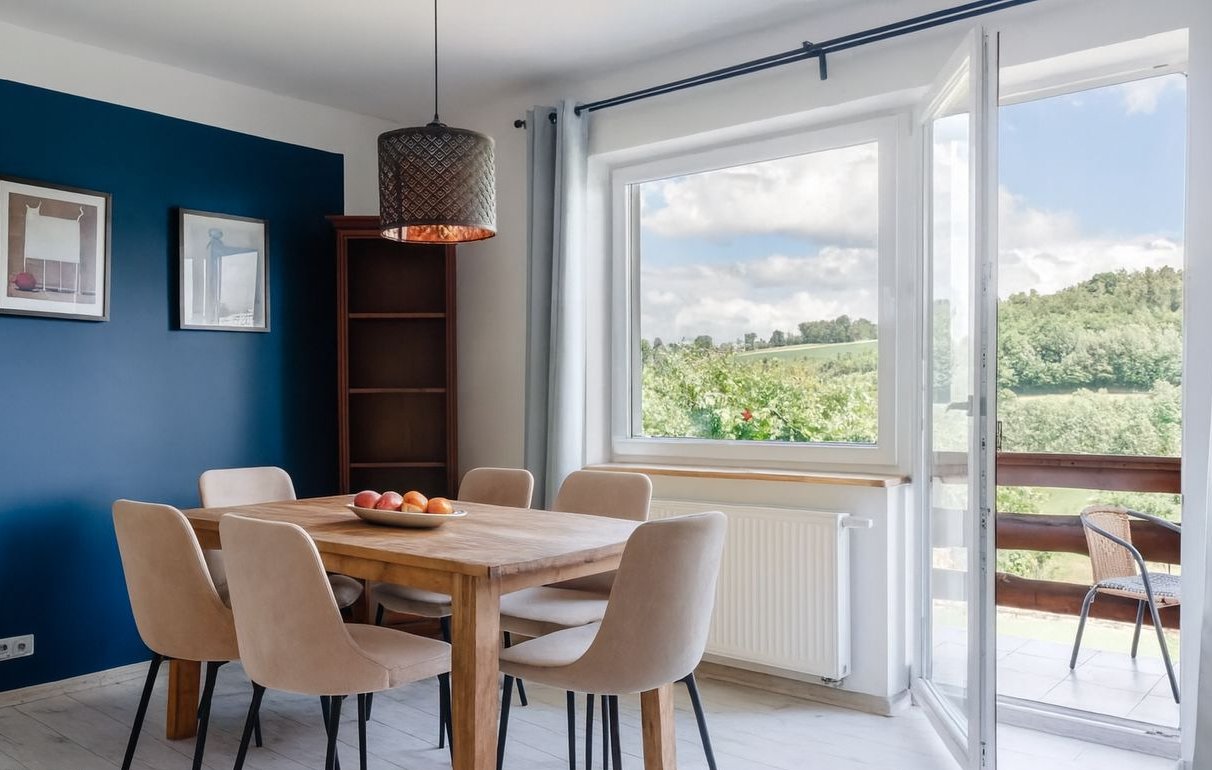 Zamieszkaj tam, gdzie inni przyjeżdżają odpocząć – widok na jezioro