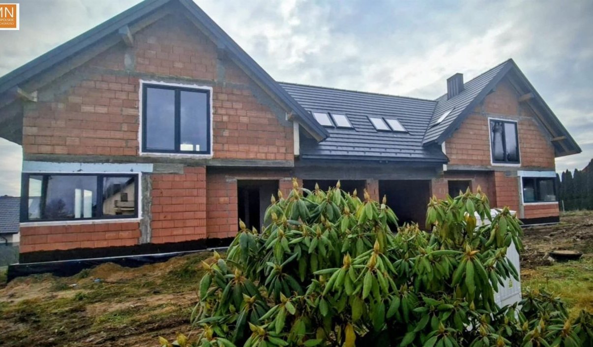 Wielka Wieś,Bliżniak z Garażem