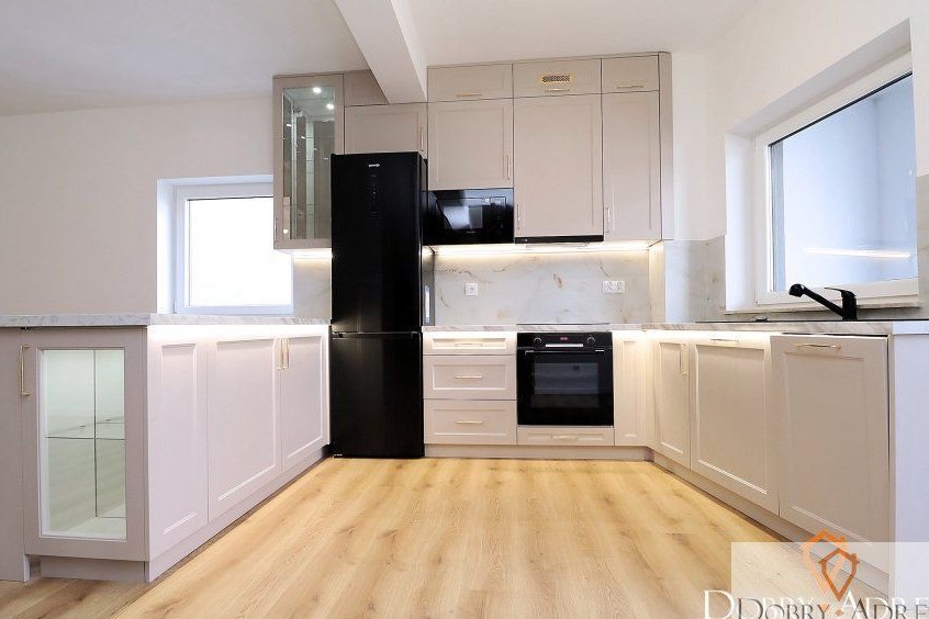 ul. Strażacka / Os. Drabinianka / Garderoba/ 2 Bal