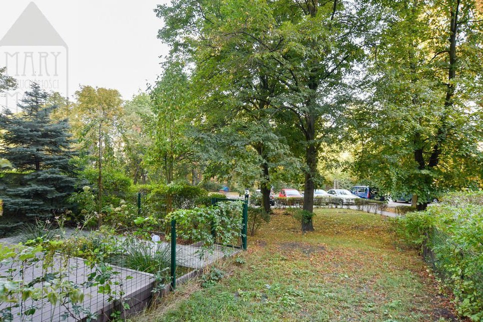 Kawalerka z ogródkiem na Sadach Żoliborskich