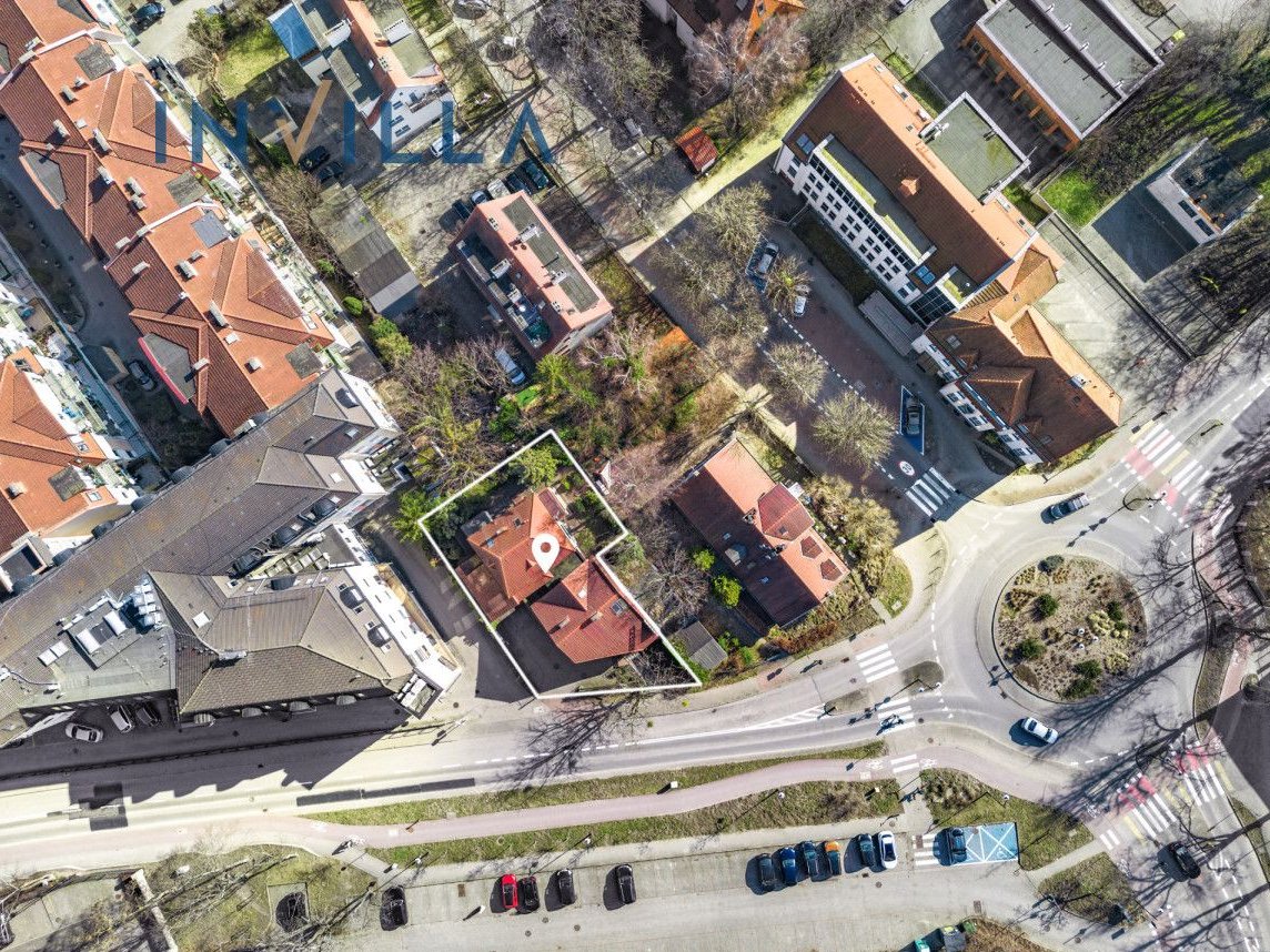 Dom mieszkalny z miejscem do prowadzenia biznesu