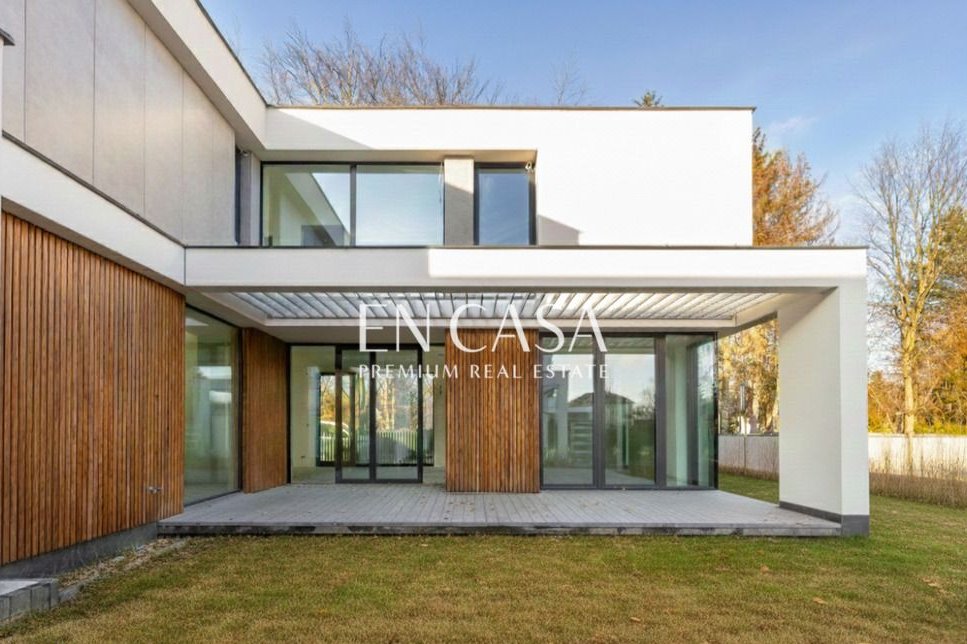 Nowoczesny dom na osiedlu | Konstancin Jeziorna