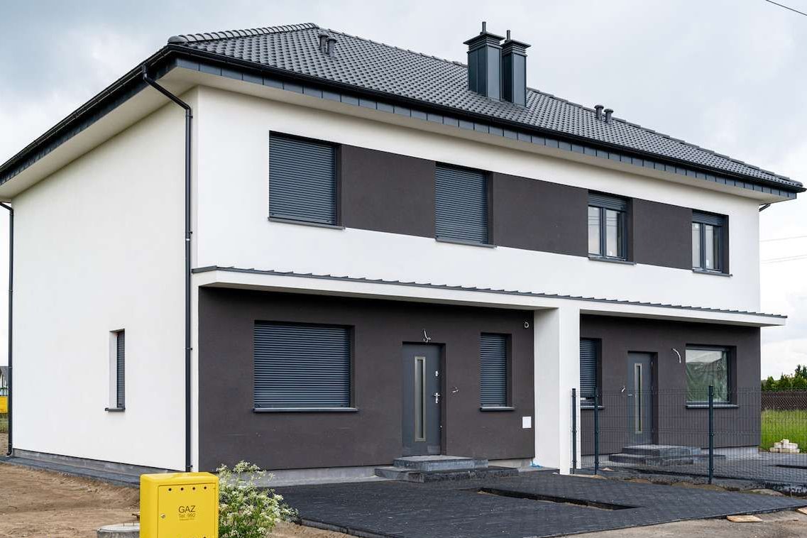 Bliźniak z dużą działką w atrakcyjnej lokalizacji