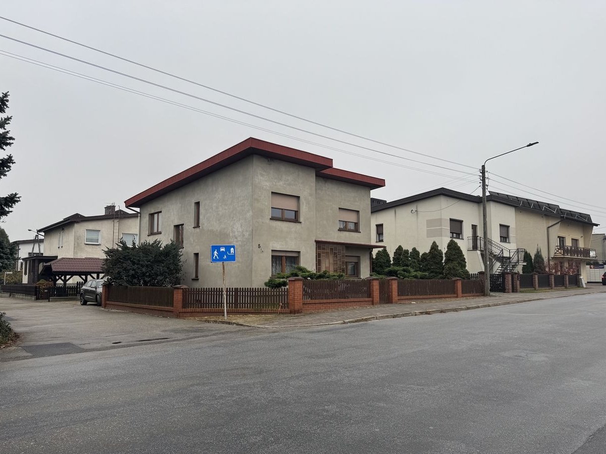 Dom w Centrum Ostrzeszowa - idealny pod wynajem - opcja 6 pokoi