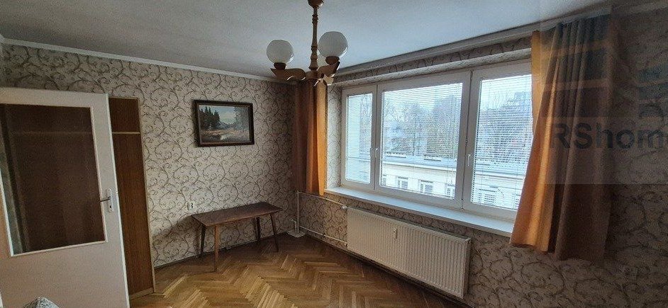 Jasne, ustawne dwa pokoje z balkonem