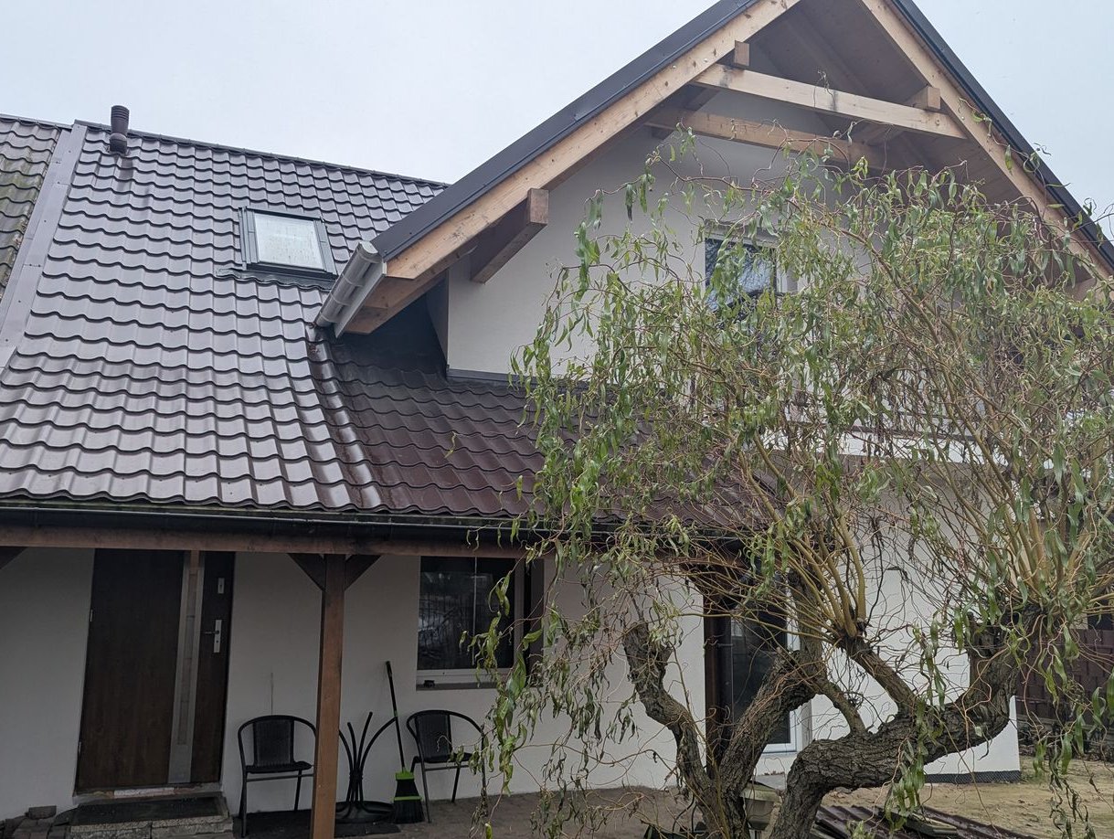 Bliźniak w Załomiu 120m2, działka 730 m2 oraz budynek gospodarczy 26m