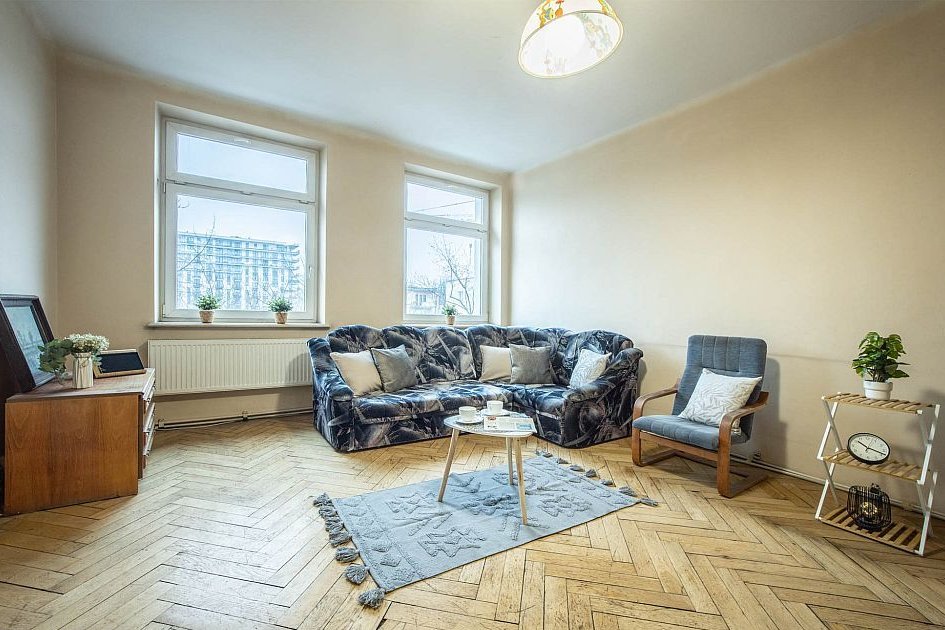 Przestronne mieszkania w odnowionej kamienicy- ul. Wierzbowa