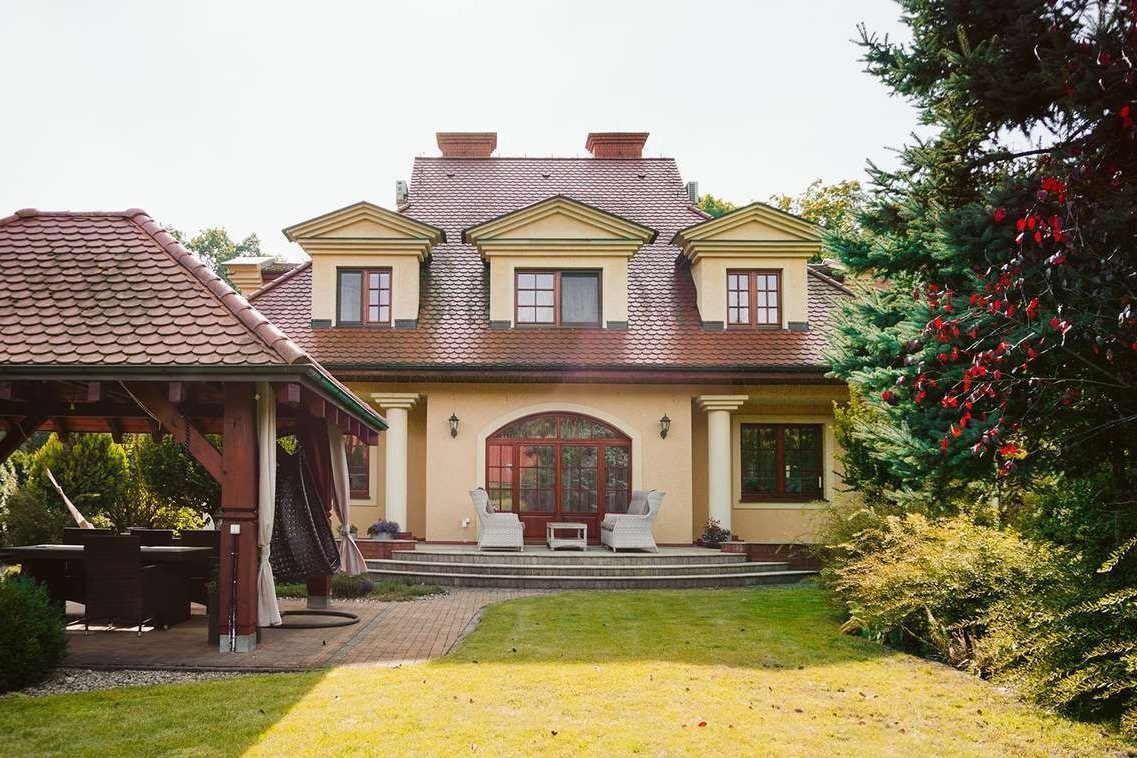 Wyjątkowy dom z pięknym ogrodem – Ruda Milicka | 280 m²
