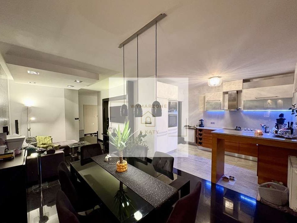 APARTAMENT Z DUŻYM TARASEM – WYSOKI STANDARD