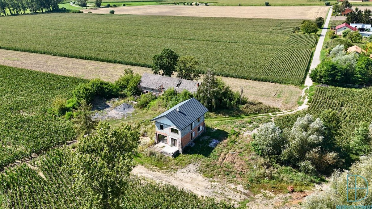 Dom w budowie na dużej działce 4761 m² – Jurków Drugi