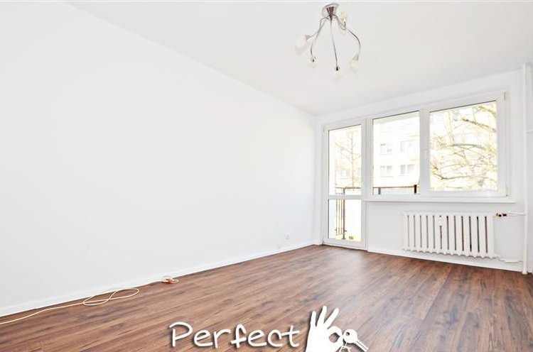 2 pokoje z balkonem- 1 piętro - Moniuszki !