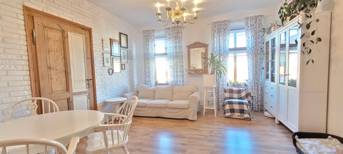 KLIMATYCZNE 2 pokojowe ścisłe Centrum, kamienica