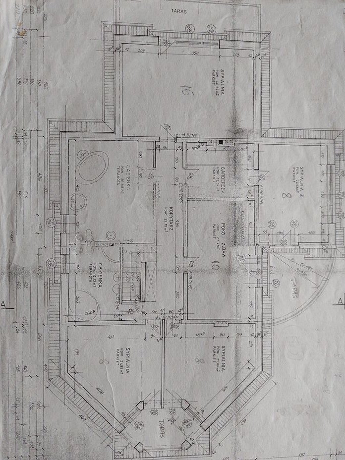 Przestronny dom o pow. 386 m² idealny dla rodzin i przedsiębiorców!
