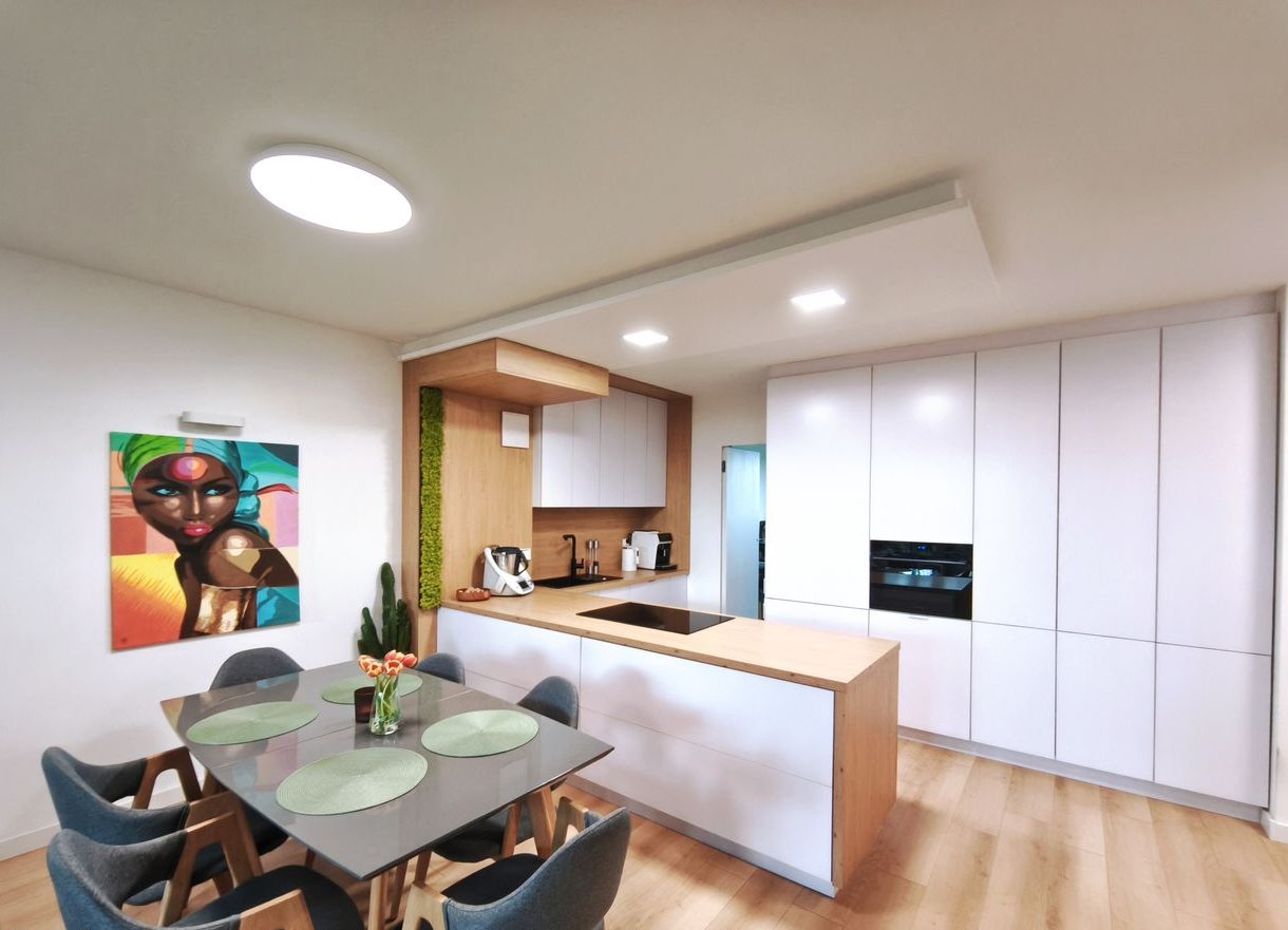 Apartament 4 pokoje / duży salon / 2 ogródki / 2 miejsca parkingowe